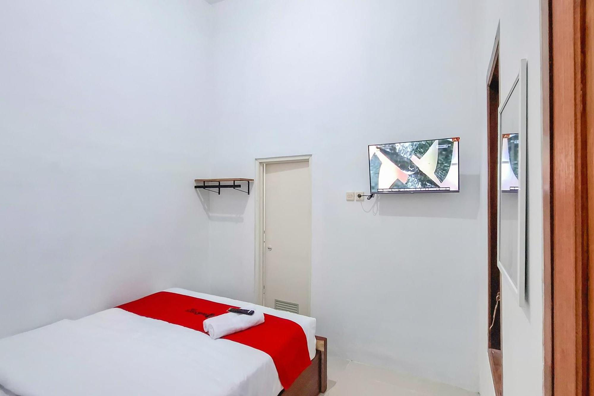 Reddoorz Syariah Near Alun-alun 2* Kudus