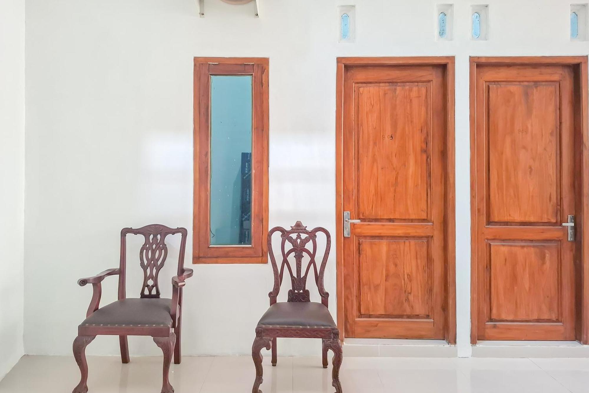 Reddoorz Syariah Near Alun-alun Hotel